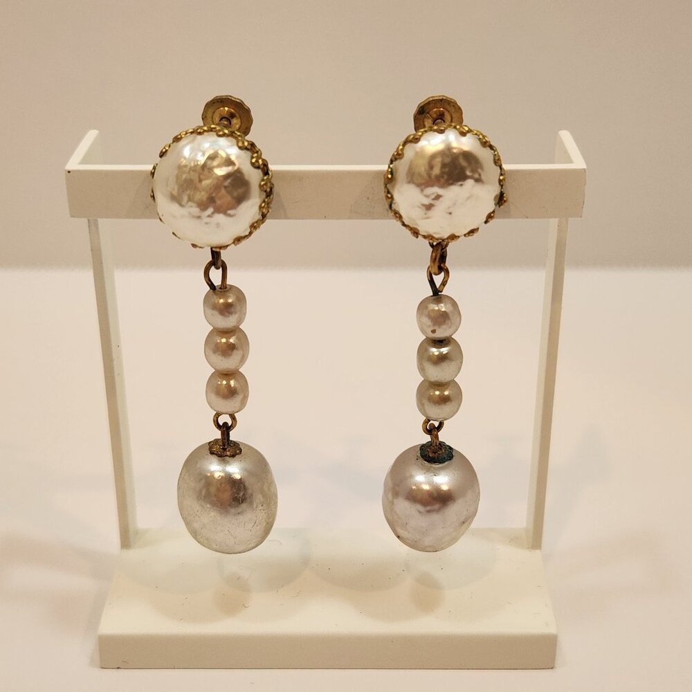 Vintage Signed Miriam Haskell Baroque Faux Pearl Dangle Drop Screw Back Clip Ear